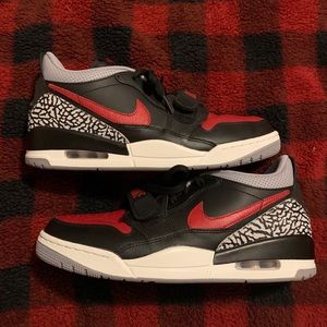 Jordan Legacy sneakers